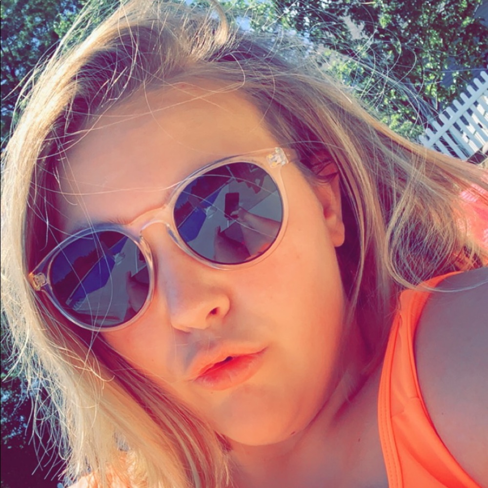 Meet your Posher, Ang